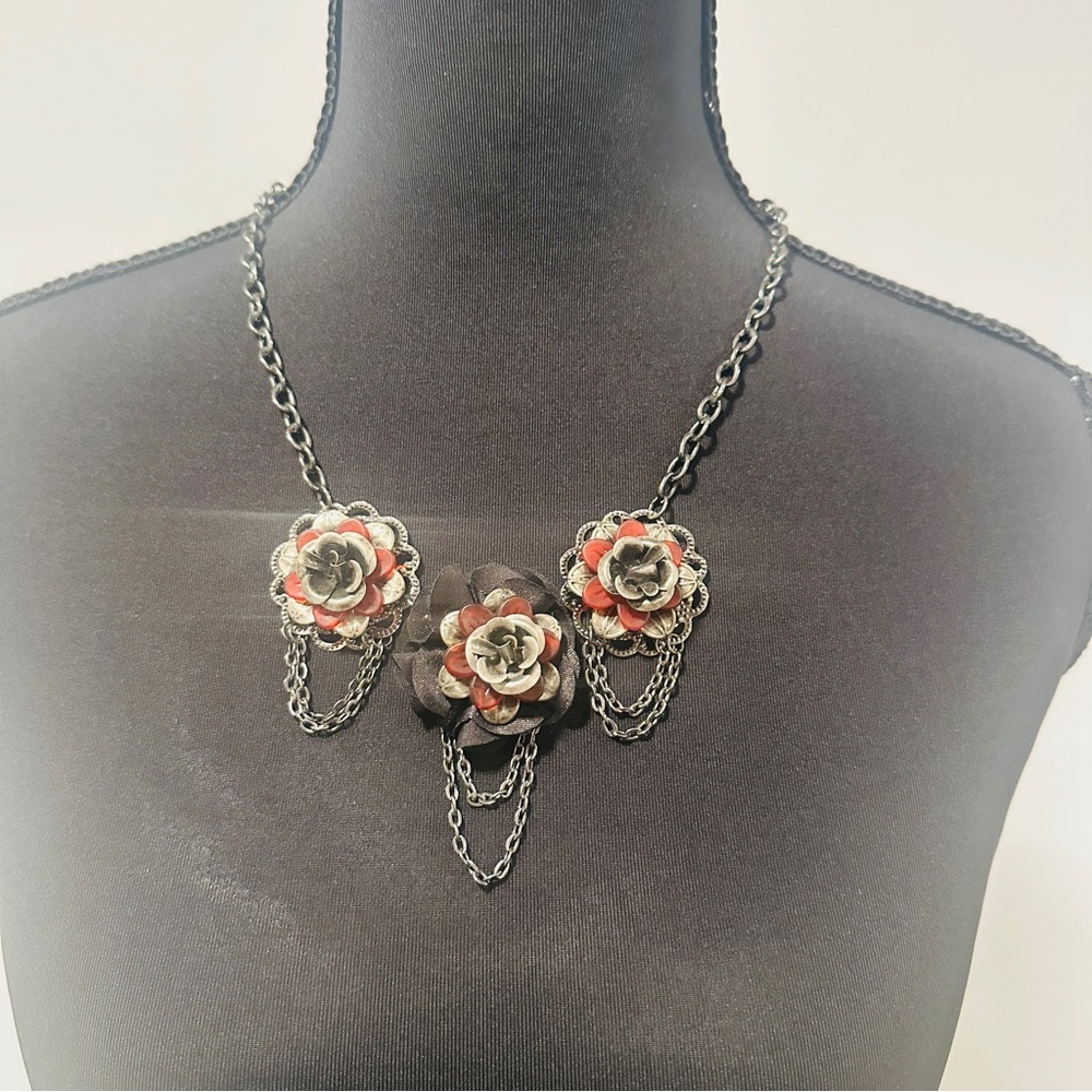 Floral Chain Statement Necklace in Black and Red